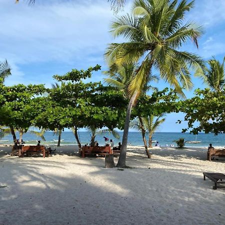 Restful Beach Front Studio-Diani Appartement Diani Beach Buitenkant foto